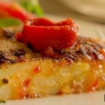 Tortilla de patata con mermelada de pimiento