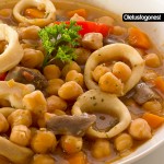 Garbanzos con setas y calamares